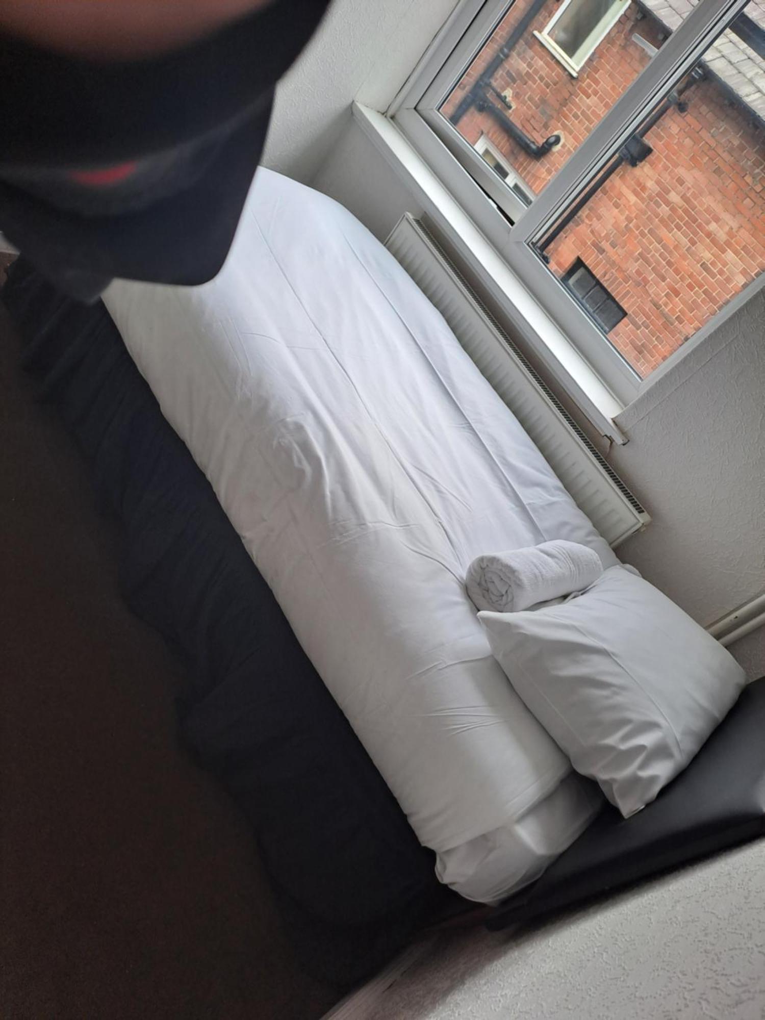 Sheridans Budget Accomodation Wallasey Dış mekan fotoğraf