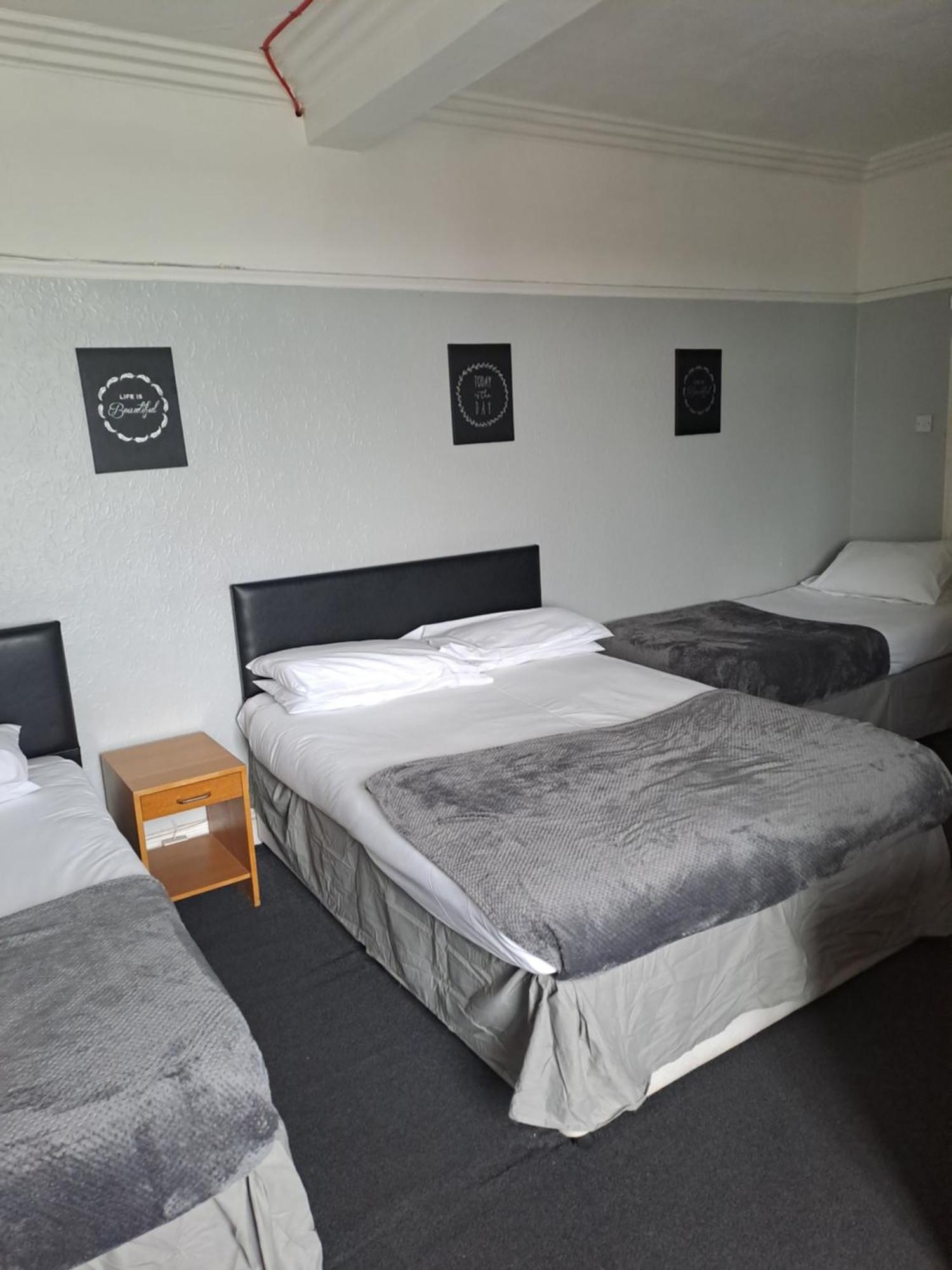 Sheridans Budget Accomodation Wallasey Dış mekan fotoğraf