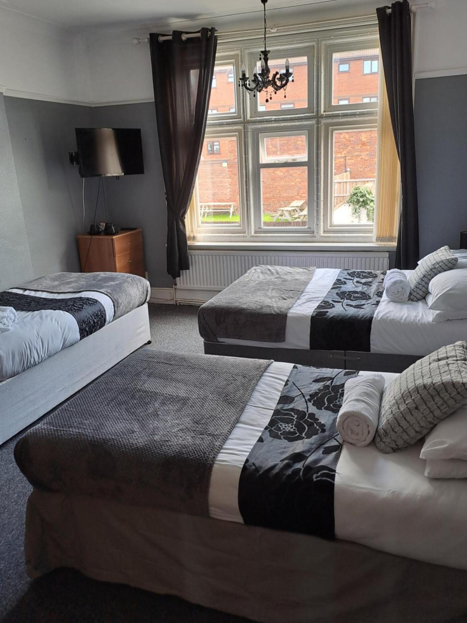 Sheridans Budget Accomodation Wallasey Dış mekan fotoğraf